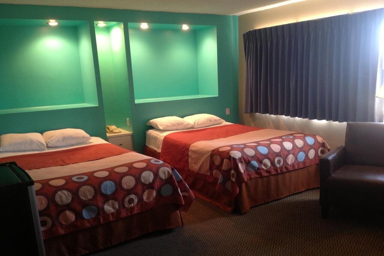 Super 8 By Wyndham Santa Barbara/goleta Goleta