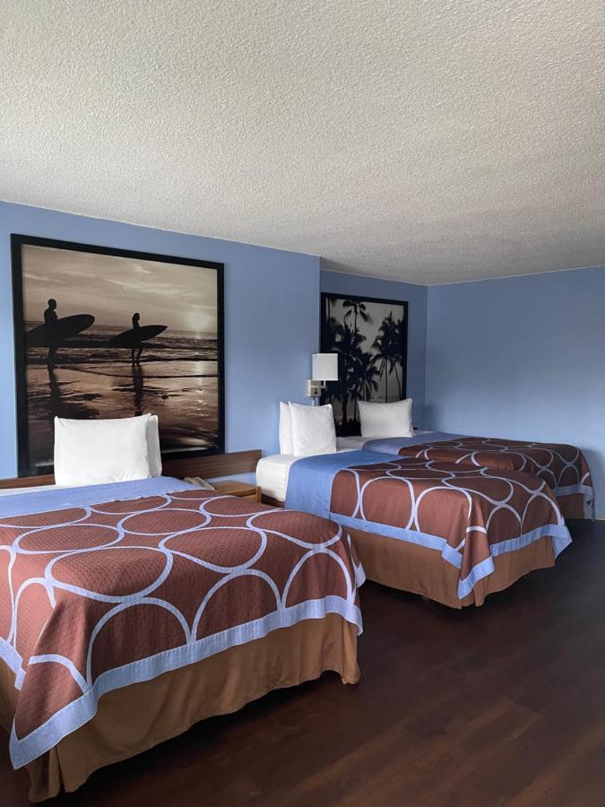 Hotel Super 8 By Wyndham Santa Barbara/goleta 2*