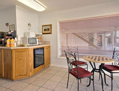 Super 8 By Wyndham Santa Barbara/goleta 2* Goleta
