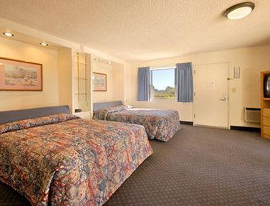 Hotel Super 8 By Wyndham Santa Barbara/goleta 2*